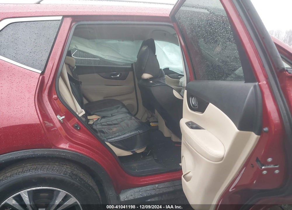 2019 NISSAN ROGUE SV VIN: 5N1AT2MV3KC755878