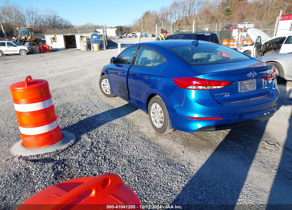 2018 HYUNDAI ELANTRA SE VIN: 5NPD74LF4JH373759