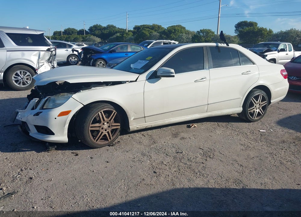 2010 MERCEDES-BENZ E 550 4MATIC VIN: WDDHF9AB1AA166910