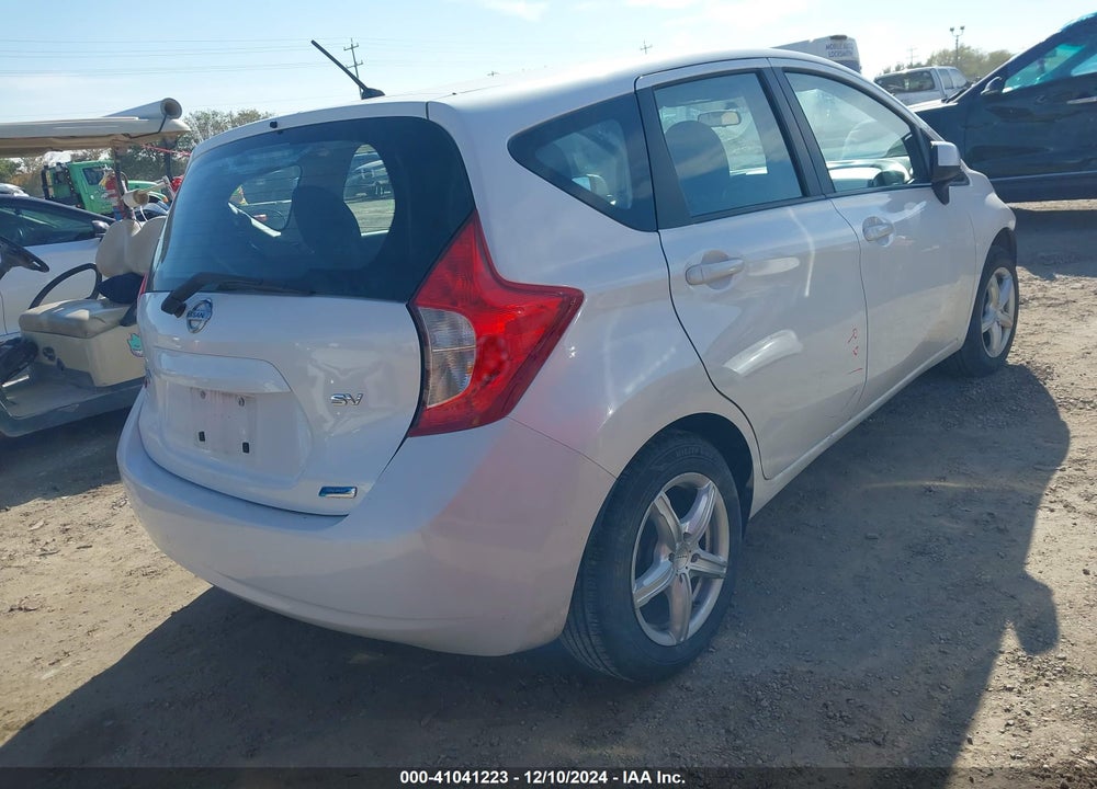2014 NISSAN VERSA NOTE VIN: 3N1CE2CP2EL414851
