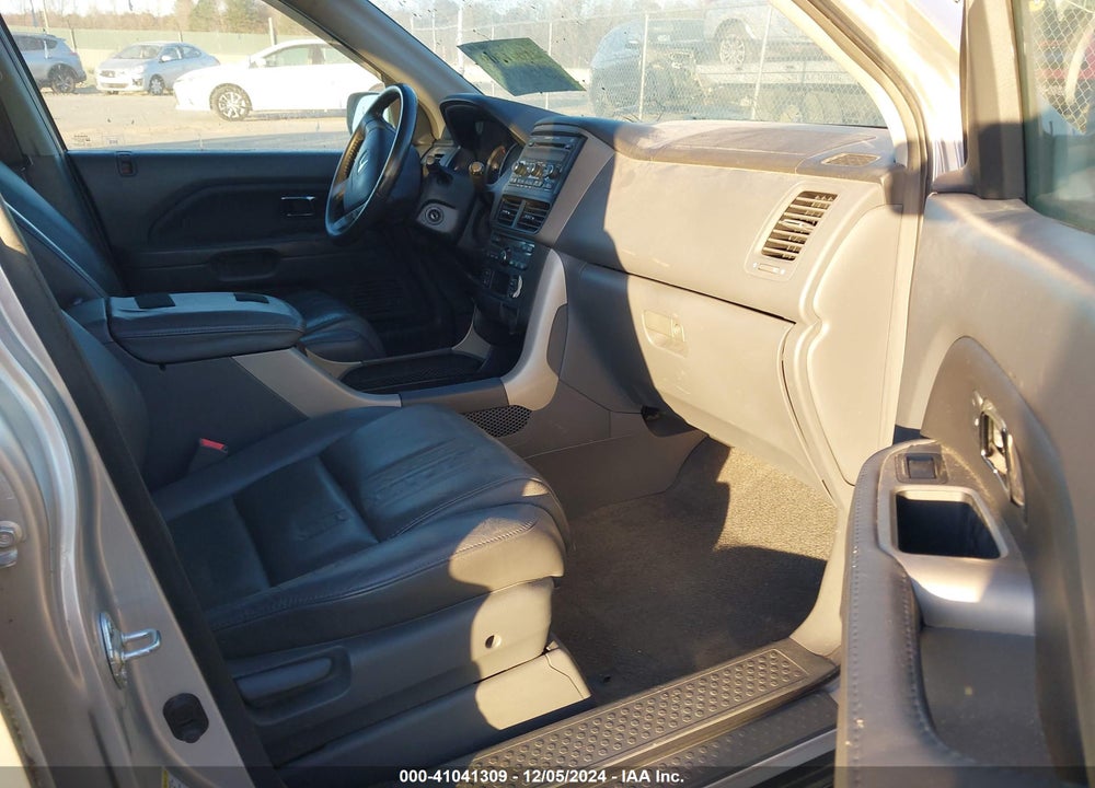 2007 HONDA PILOT EX-L VIN: 5FNYF28547B001306