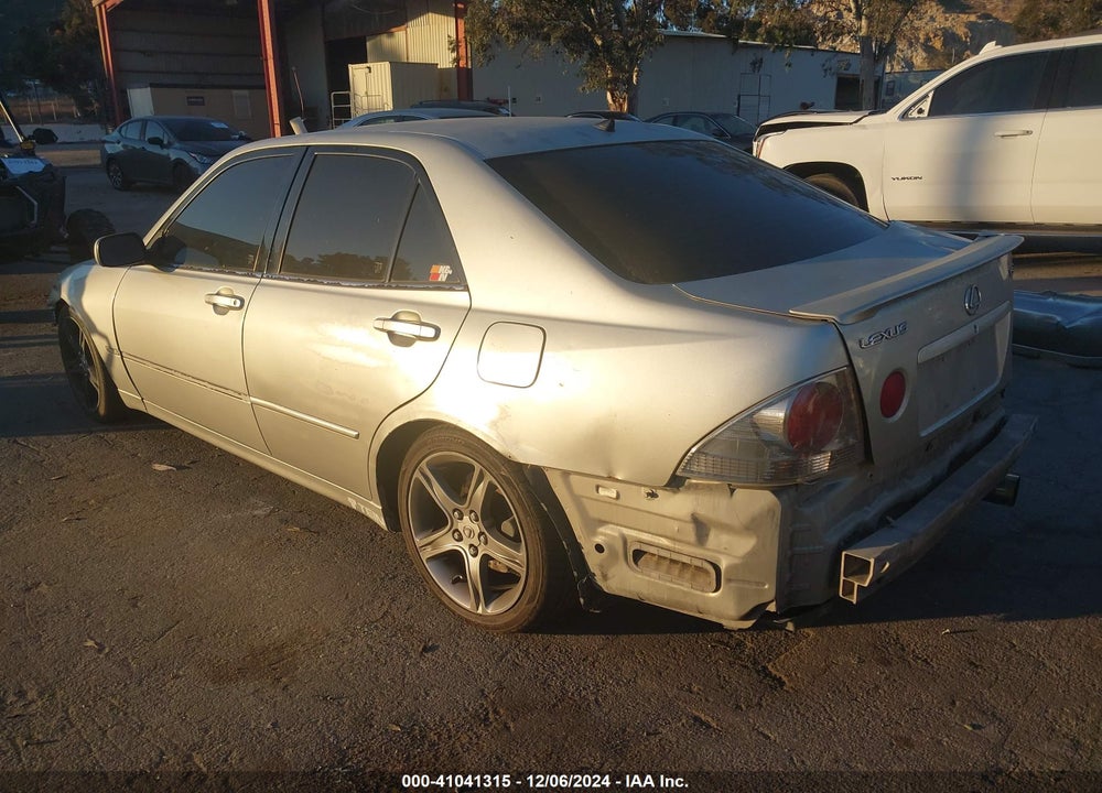 2001 LEXUS IS 300 VIN: JTHBD182810029349