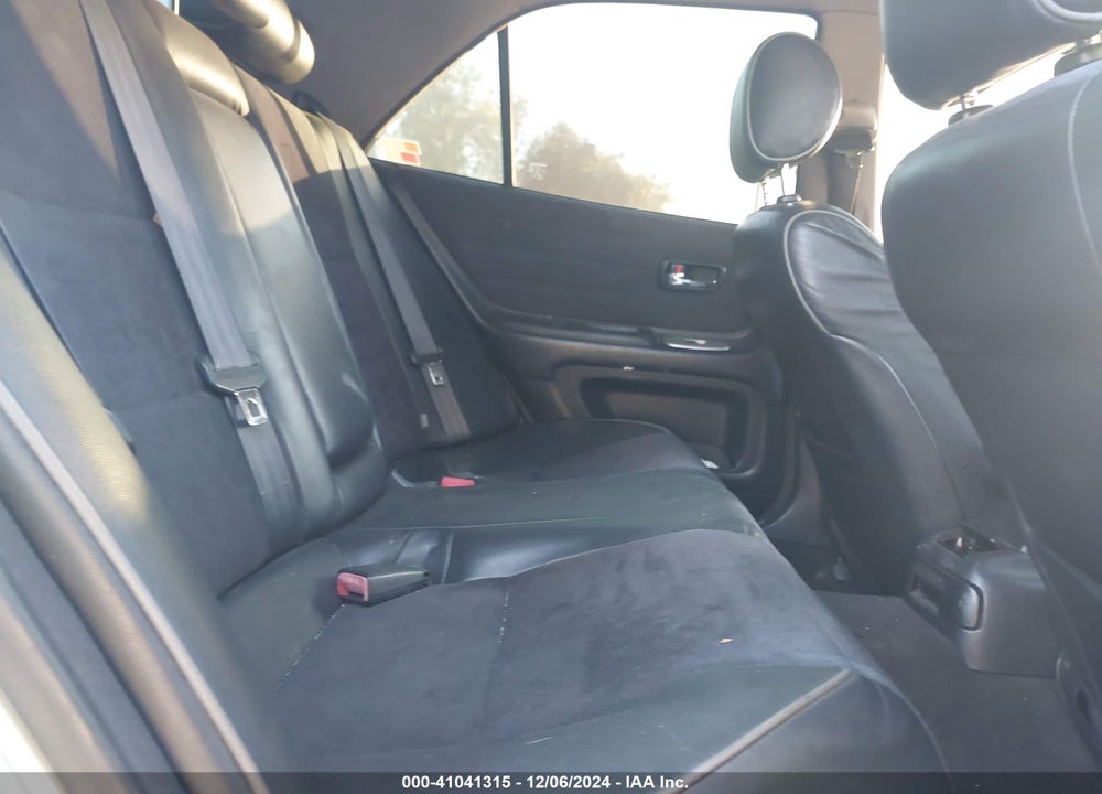2001 LEXUS IS 300 VIN: JTHBD182810029349