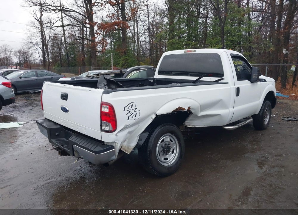 2011 FORD F-250 XL VIN: 1FTBF2B60BEB82471