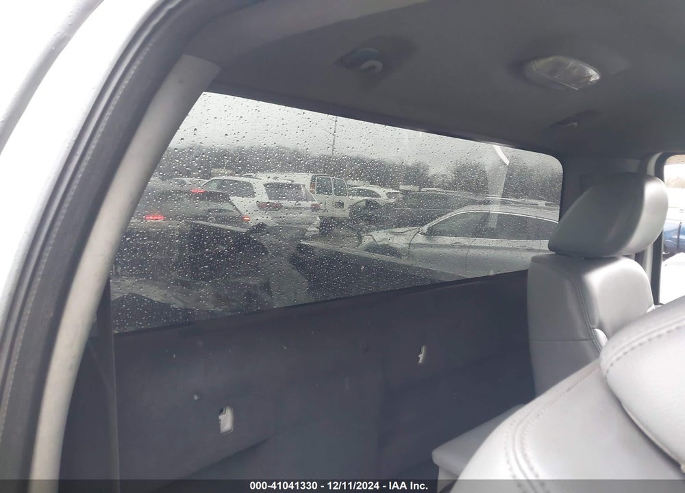 2011 FORD F-250 XL VIN: 1FTBF2B60BEB82471