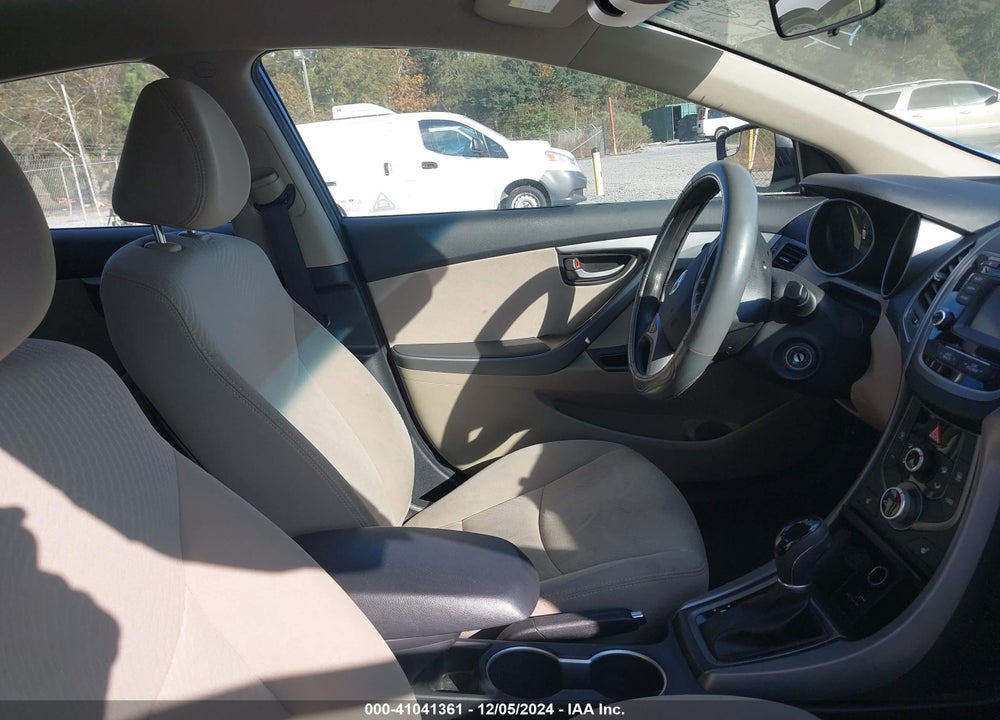 2014 HYUNDAI ELANTRA SE VIN: KMHDH4AEXEU151919