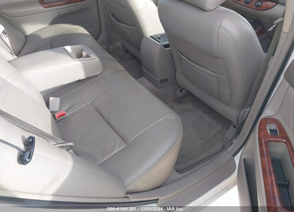 2004 TOYOTA CAMRY LE VIN: JTDBE32K340261963