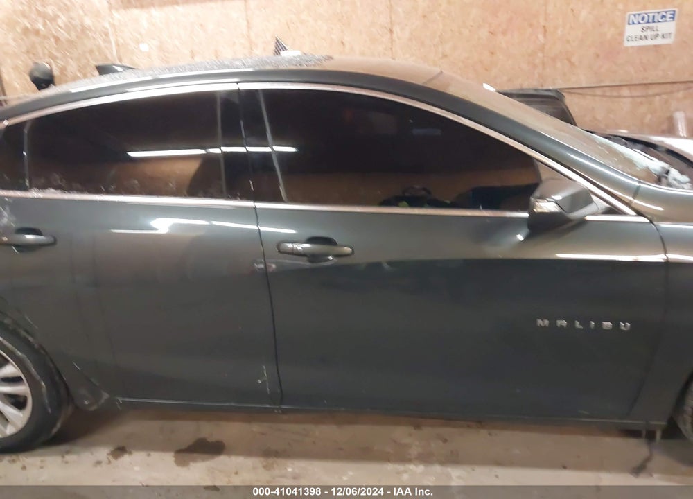2018 CHEVROLET MALIBU LT VIN: 1G1ZD5ST0JF184282