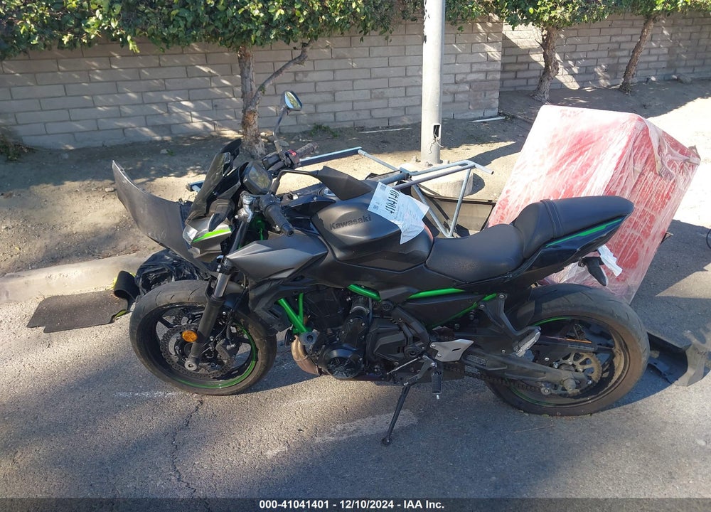 2023 KAWASAKI ER650 N VIN: ML5EREN19PDA97225