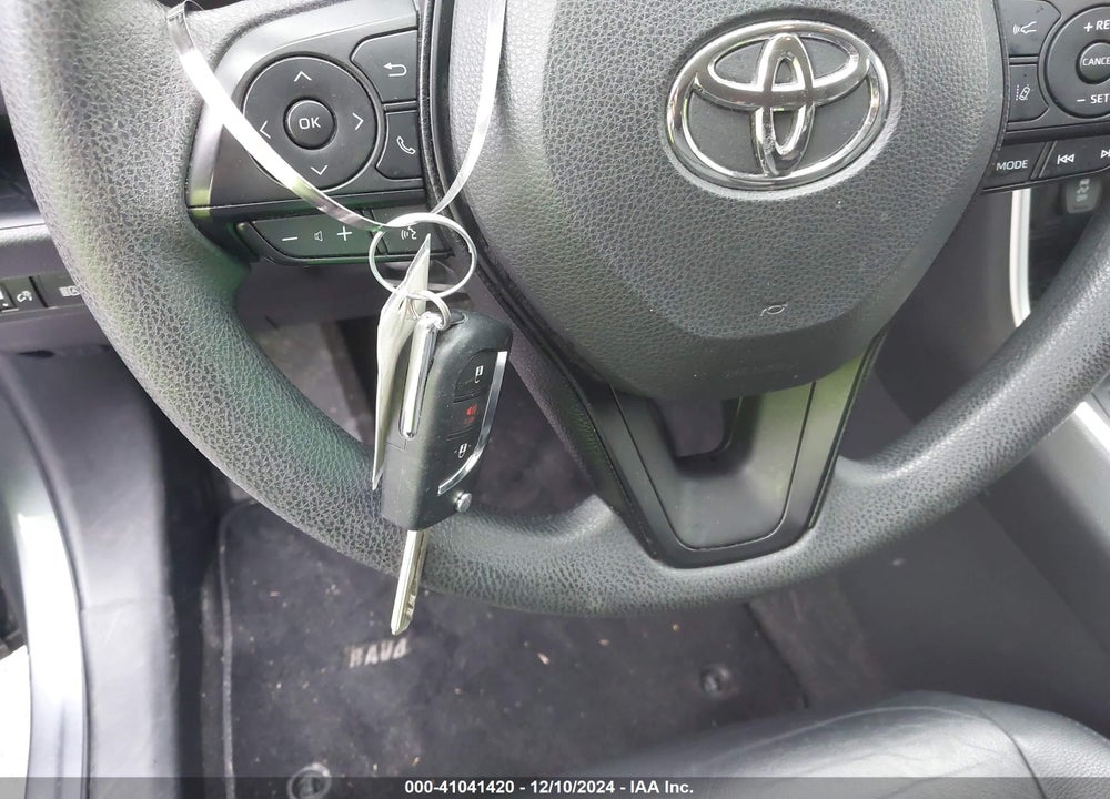 2019 TOYOTA RAV4 LE VIN: JTMF1RFV7KD034351