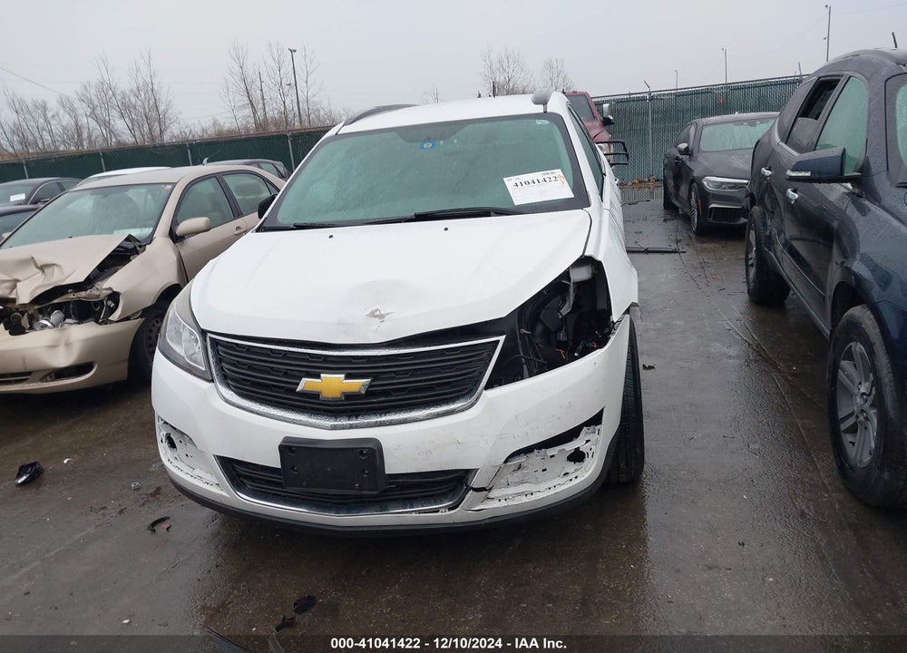 2017 CHEVROLET TRAVERSE LS VIN: 1GNKRFKD6HJ106984