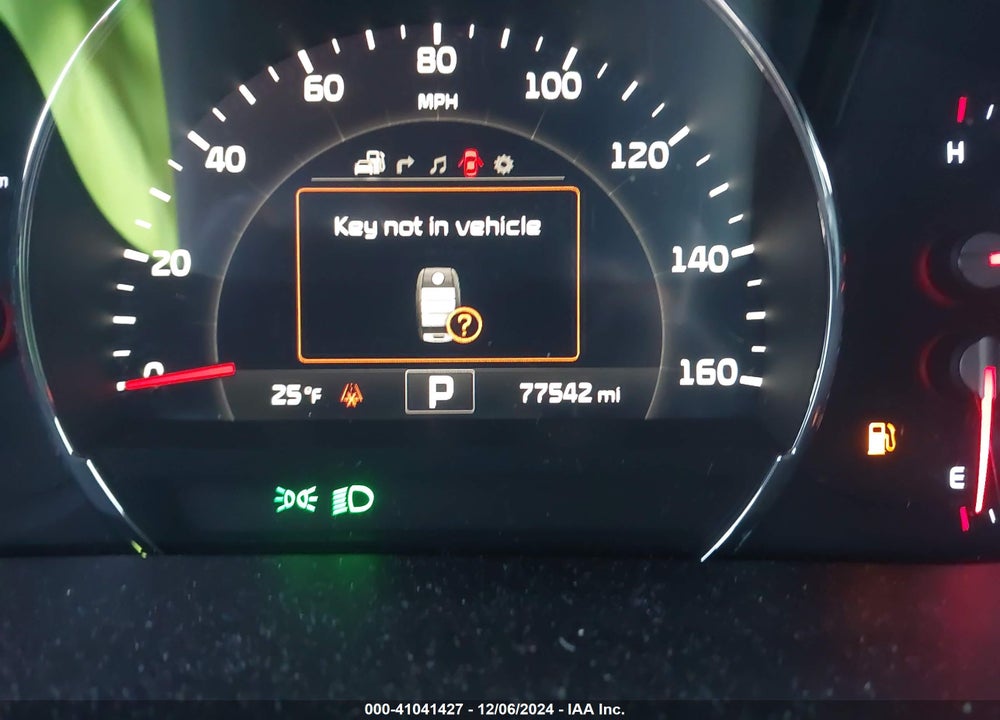 2016 KIA SORENTO 3.3L SXL VIN: 5XYPK4A58GG067007