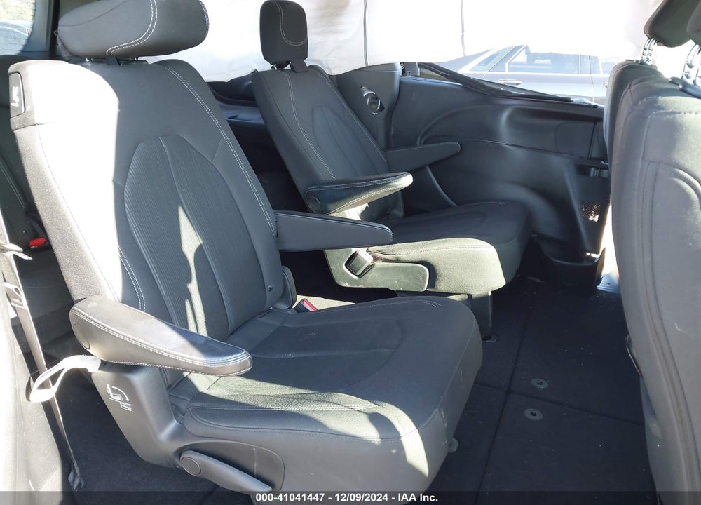 2019 CHRYSLER PACIFICA TOURING PLUS VIN: 2C4RC1FG4KR593492