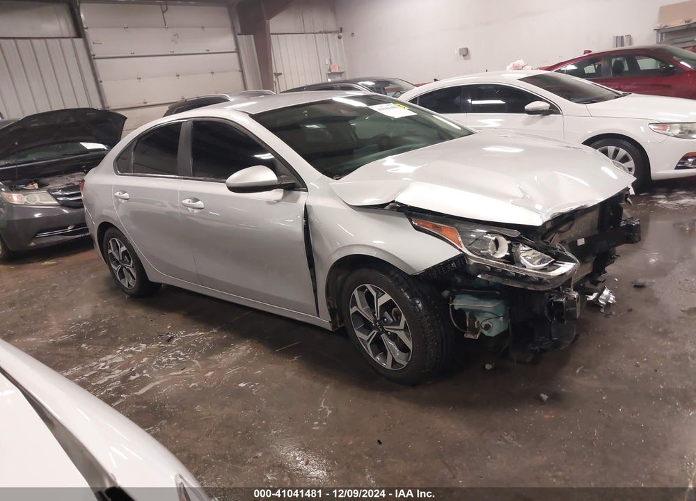 2020 KIA FORTE LXS VIN: 3KPF24AD8LE147644