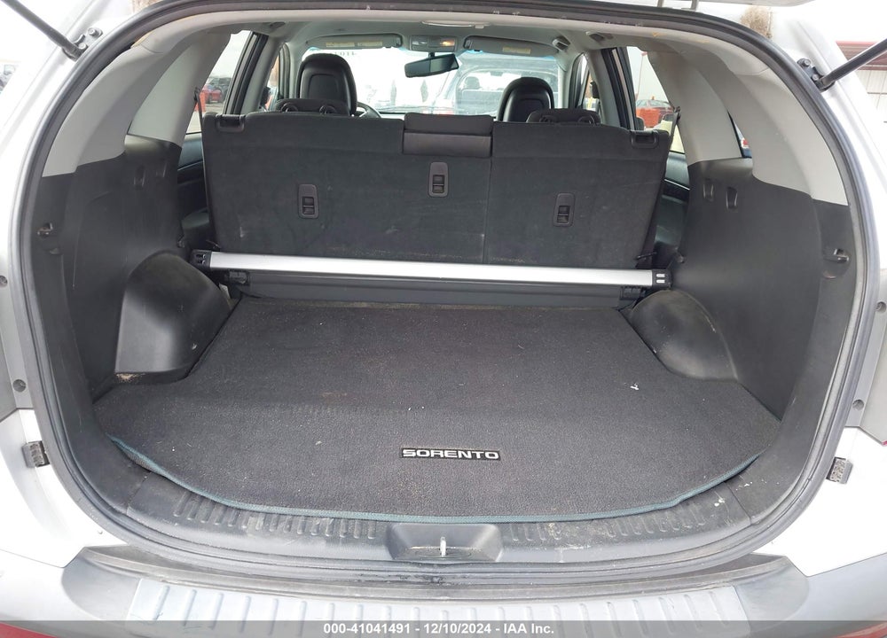 2012 KIA SORENTO LX VIN: 5XYKT3A66CG250619