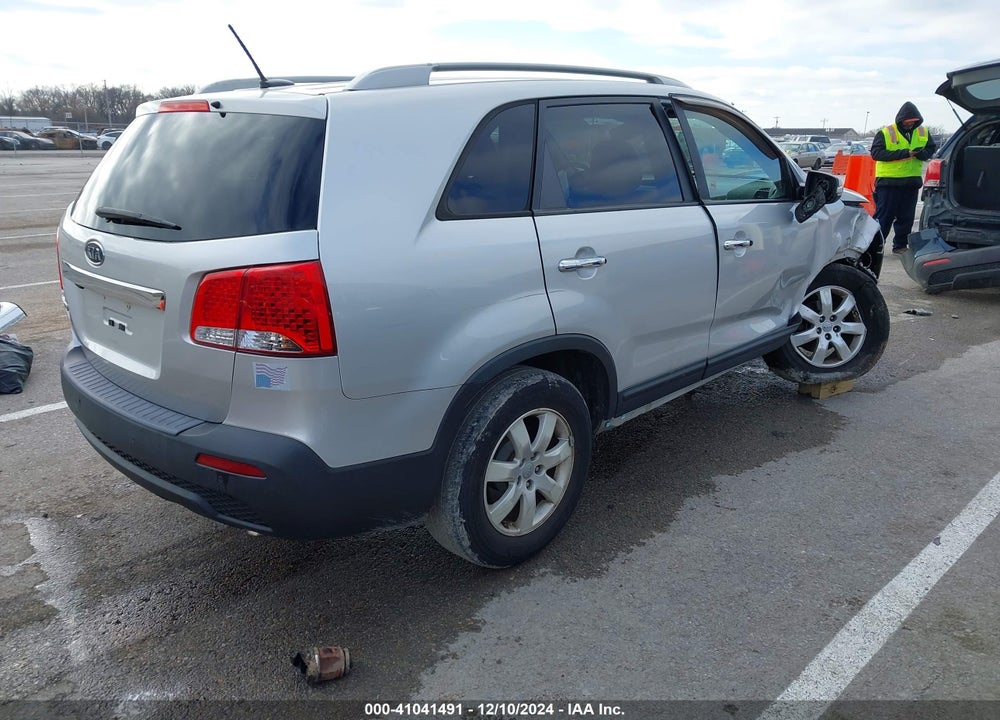 2012 KIA SORENTO LX VIN: 5XYKT3A66CG250619