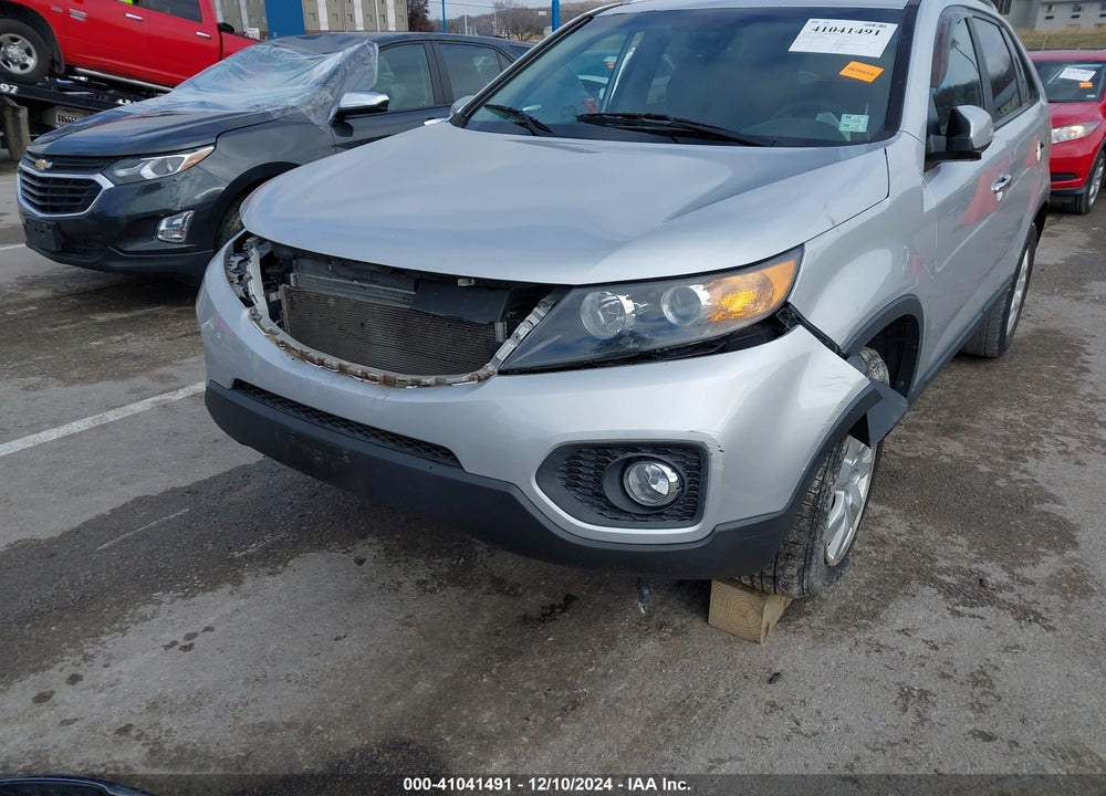 2012 KIA SORENTO LX VIN: 5XYKT3A66CG250619