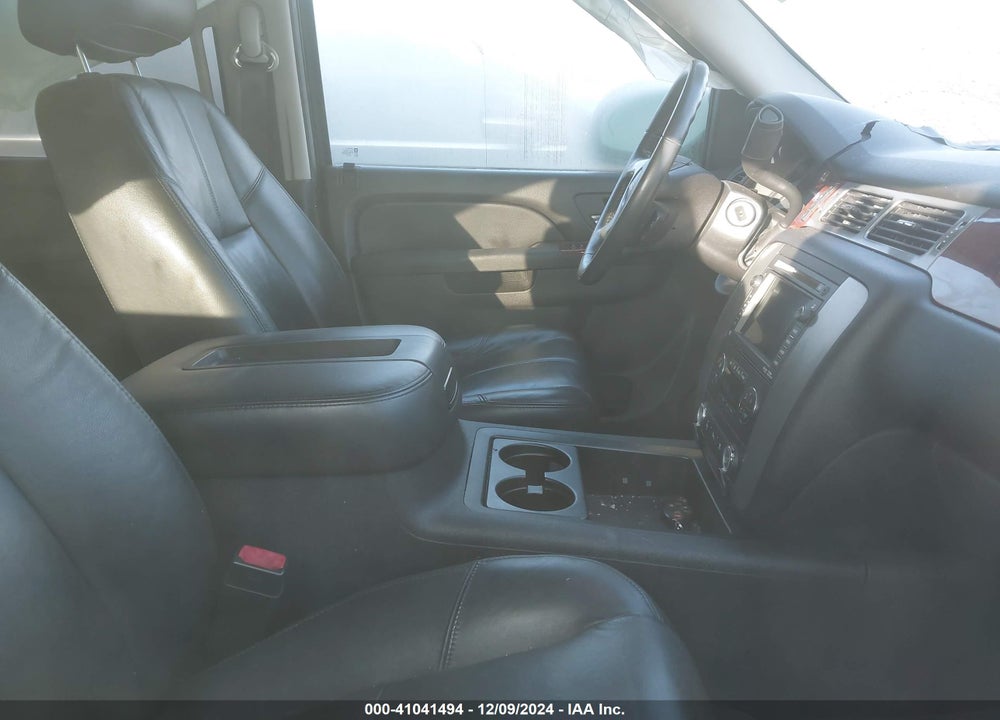 2010 GMC YUKON SLT VIN: 1GKUKCE0XAR242138