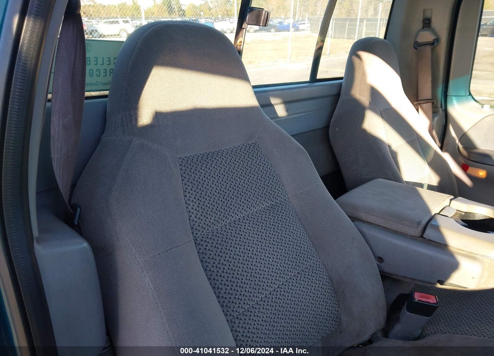 2001 FORD F-150 XL/XLT VIN: 1FTRF17W61NA59421