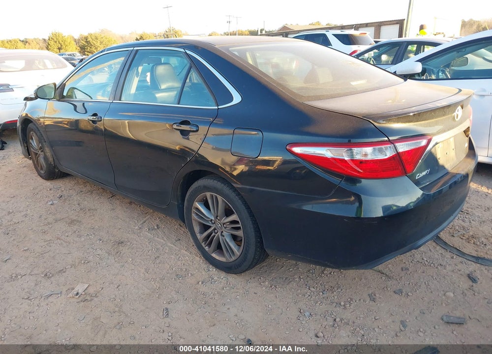2015 TOYOTA CAMRY SE VIN: 4T1BF1FK1FU058251