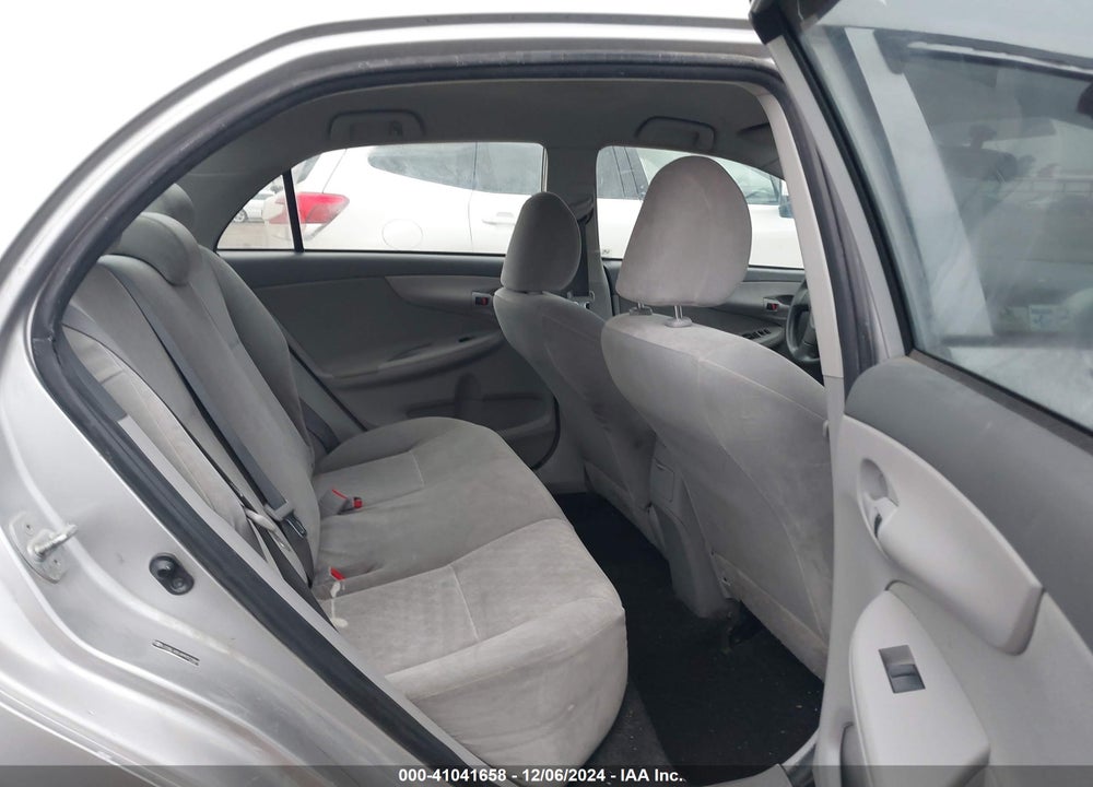 2009 TOYOTA COROLLA LE VIN: JTDBL40E499051884