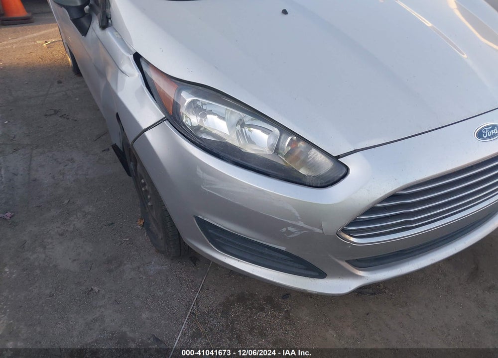 2015 FORD FIESTA S VIN: 3FADP4AJ5FM122960