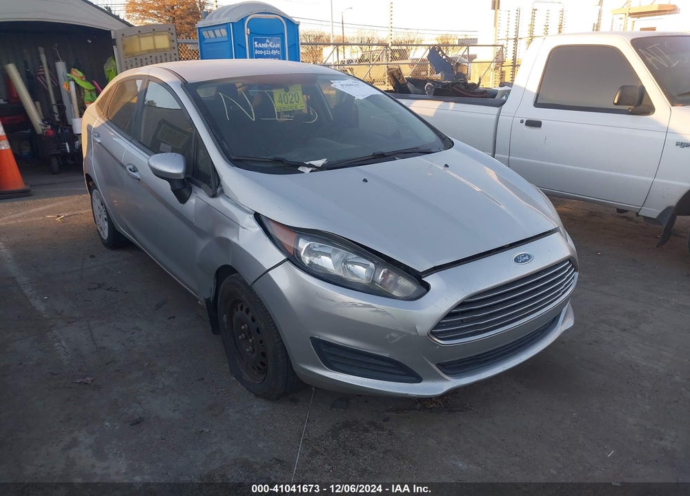 2015 FORD FIESTA S VIN: 3FADP4AJ5FM122960