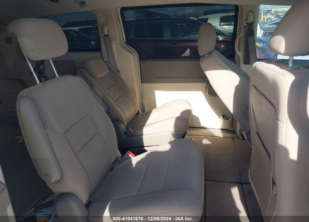 2008 CHRYSLER TOWN & COUNTRY TOURING VIN: 2A8HR54P08R142632