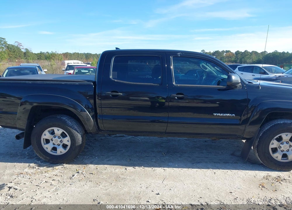 2015 TOYOTA TACOMA VIN: 5TFLU4EN0FX121012