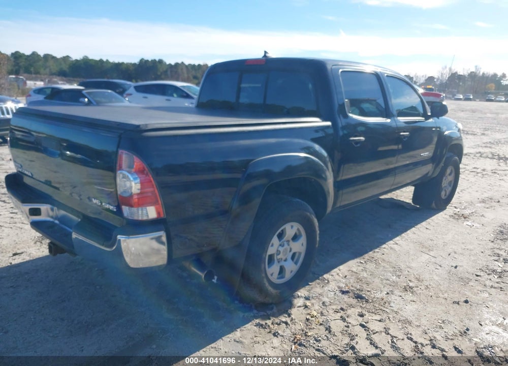 2015 TOYOTA TACOMA VIN: 5TFLU4EN0FX121012
