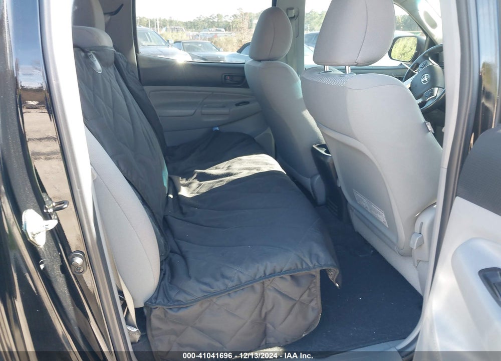 2015 TOYOTA TACOMA VIN: 5TFLU4EN0FX121012