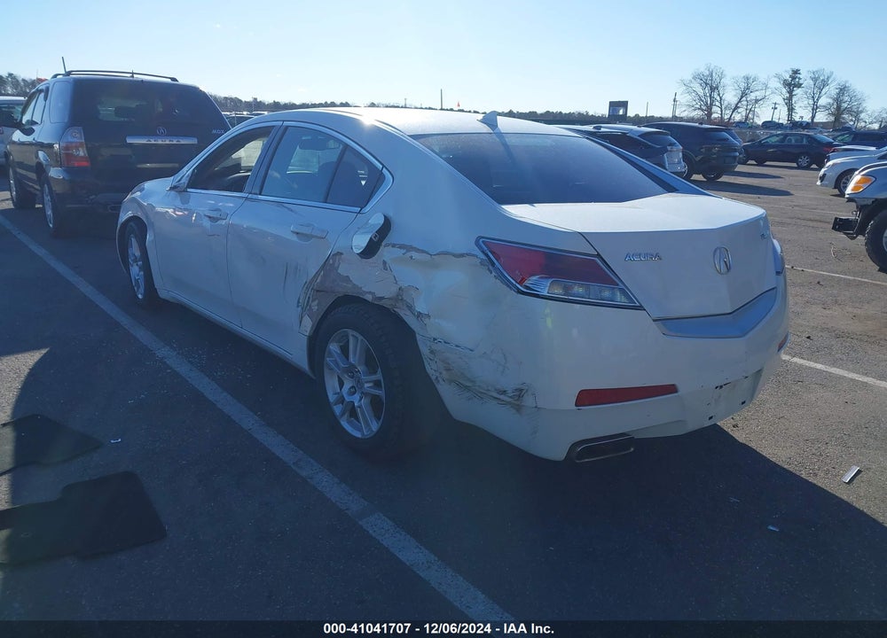 2010 ACURA TL 3.5 VIN: 19UUA8F22AA018356