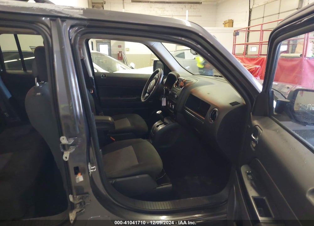 2016 JEEP PATRIOT LATITUDE VIN: 1C4NJRFB9GD506896