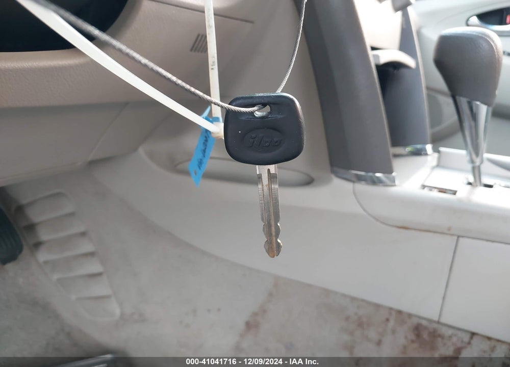 2011 TOYOTA CAMRY LE VIN: 4T1BF3EK1BU620074