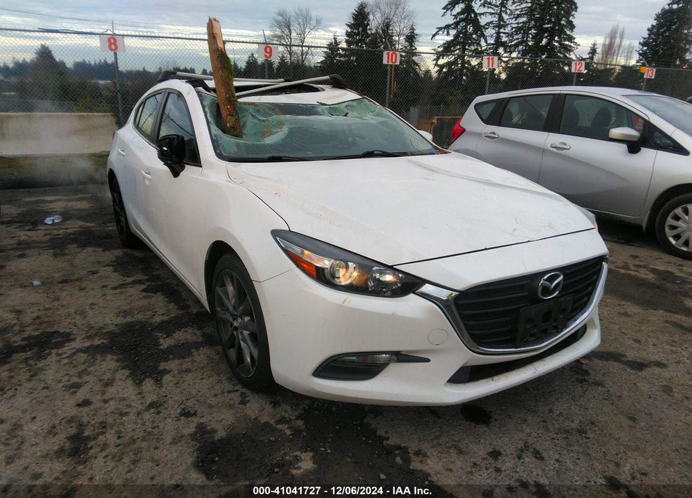 2018 MAZDA 3 TOURING VIN: 3MZBN1L32JM190823