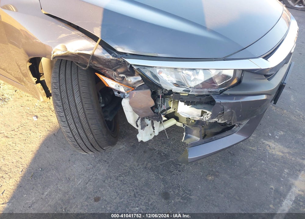 2018 HONDA CIVIC VIN: 2HGFC2F53JH565910