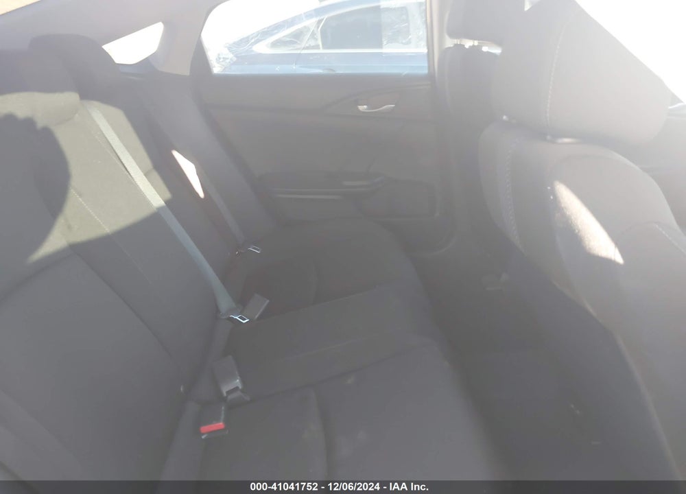 2018 HONDA CIVIC VIN: 2HGFC2F53JH565910