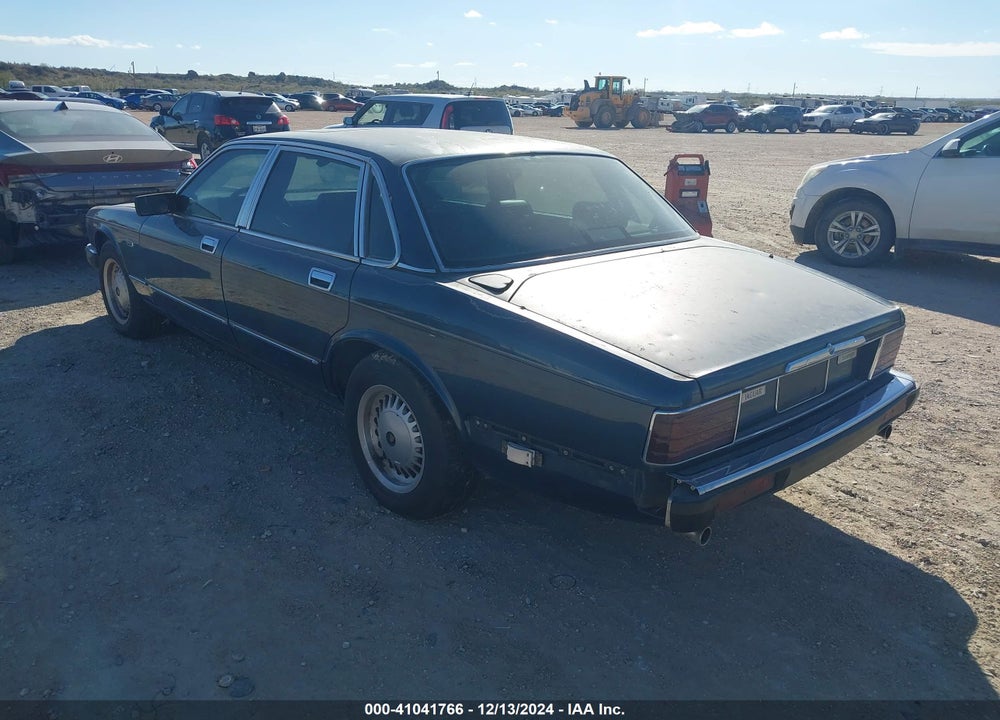 1992 JAGUAR XJ6 SOVEREIGN VIN: SAJHY1741NC655267