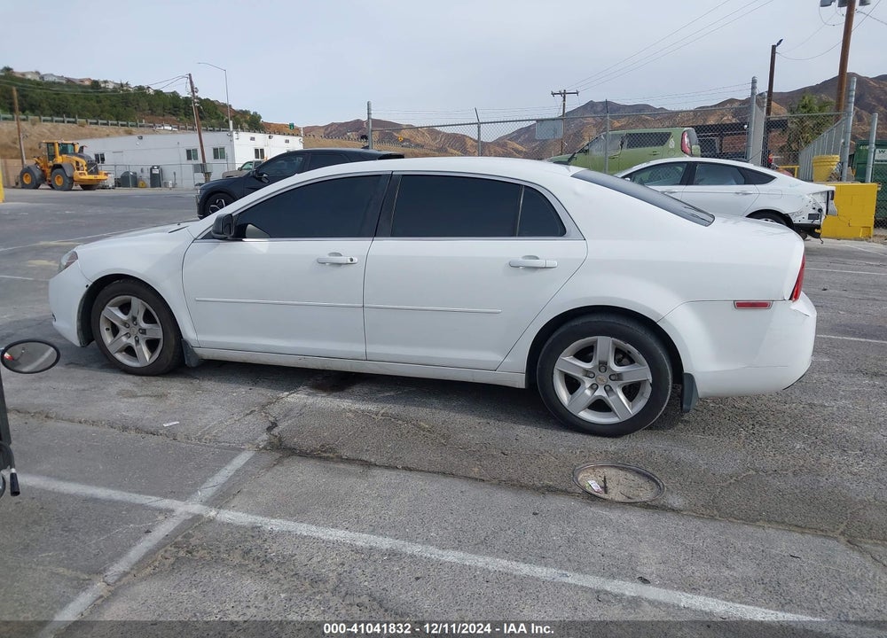 2011 CHEVROLET MALIBU LS VIN: 1G1ZB5E16BF172221