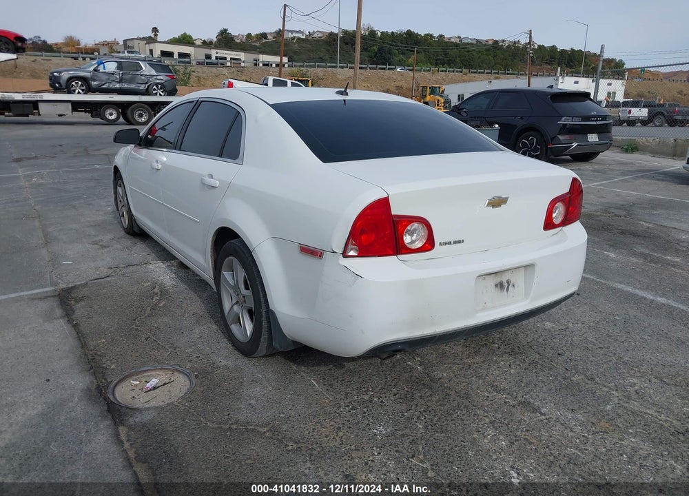 2011 CHEVROLET MALIBU LS VIN: 1G1ZB5E16BF172221