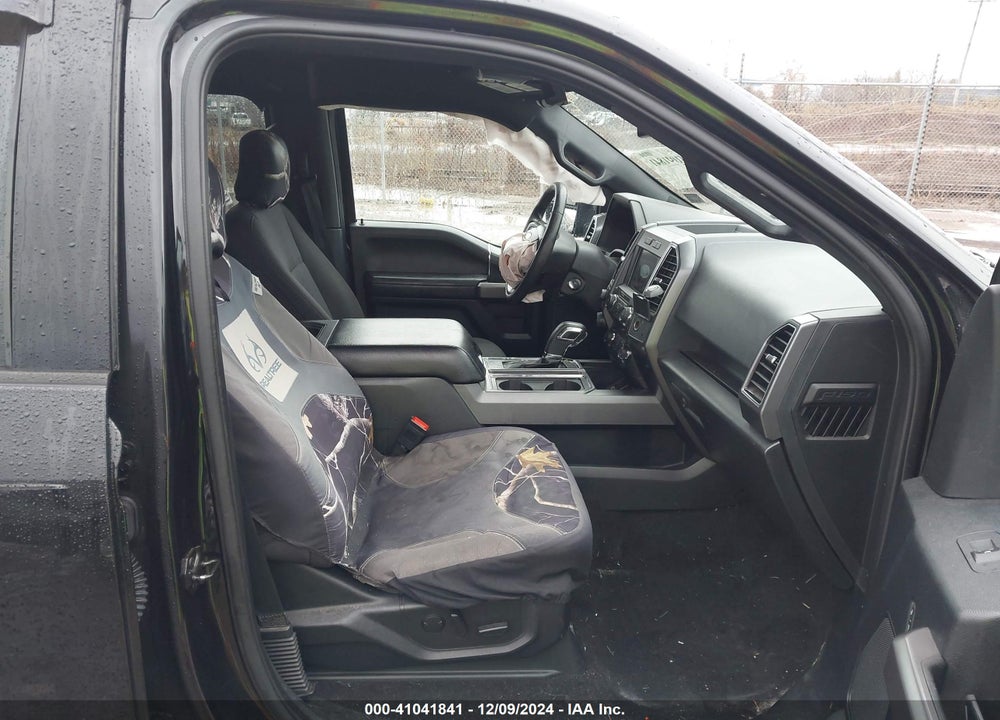 2019 FORD F-150 XLT VIN: 1FTFW1E45KFC43216