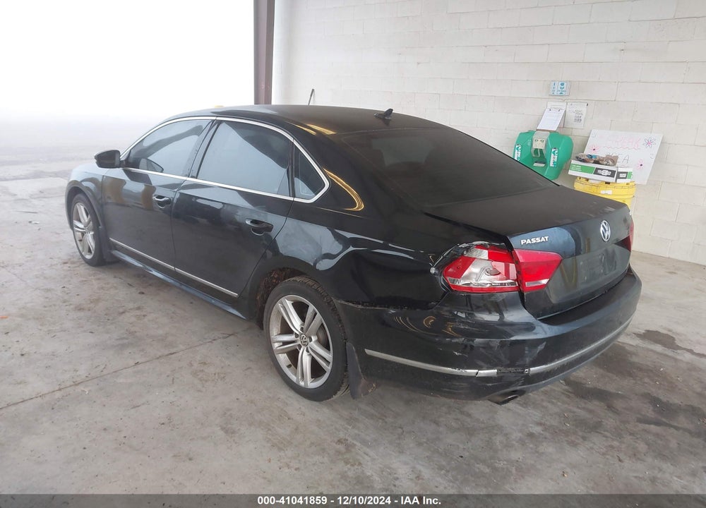 2015 VOLKSWAGEN PASSAT 1.8T LIMITED EDITION/1.8T SE/1.8T SPORT VIN: 1VWBT7A30FC009724