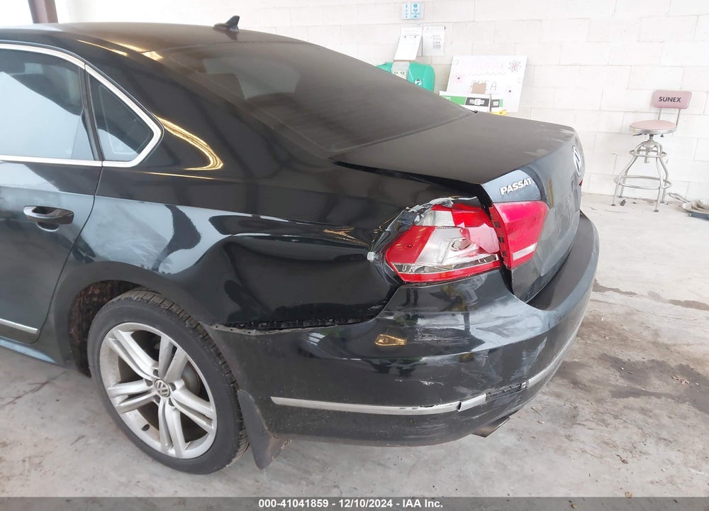 2015 VOLKSWAGEN PASSAT 1.8T LIMITED EDITION/1.8T SE/1.8T SPORT VIN: 1VWBT7A30FC009724