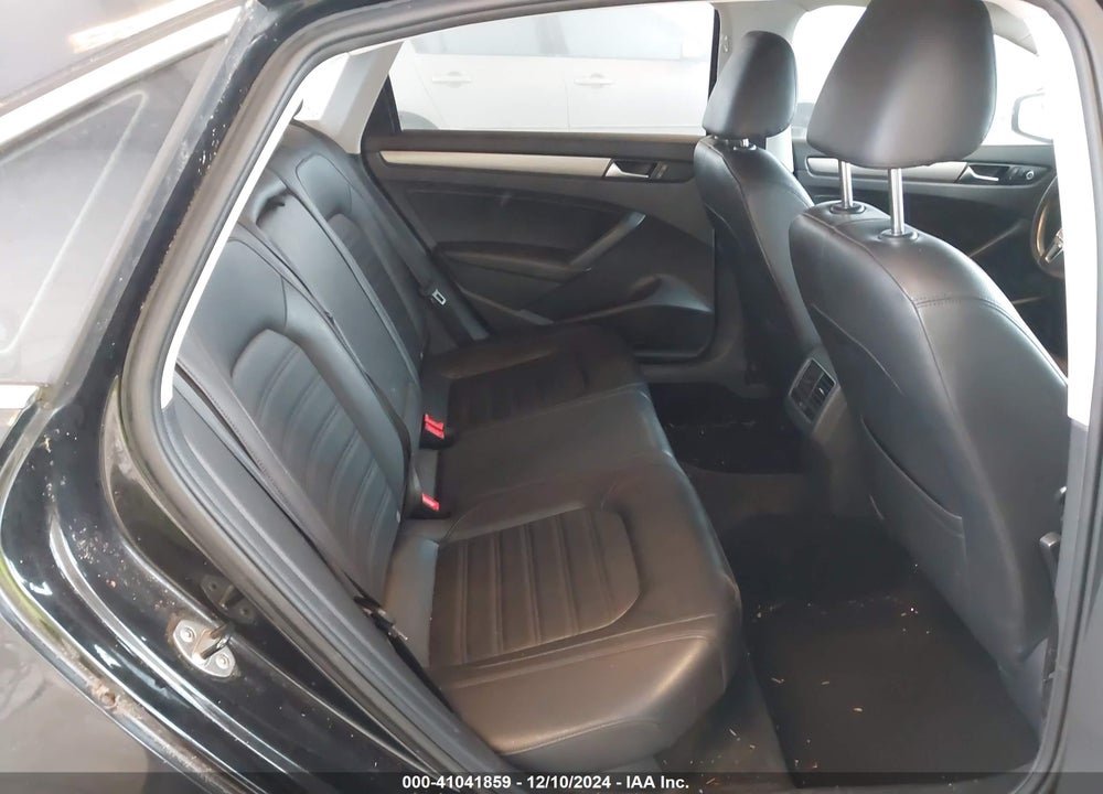2015 VOLKSWAGEN PASSAT 1.8T LIMITED EDITION/1.8T SE/1.8T SPORT VIN: 1VWBT7A30FC009724