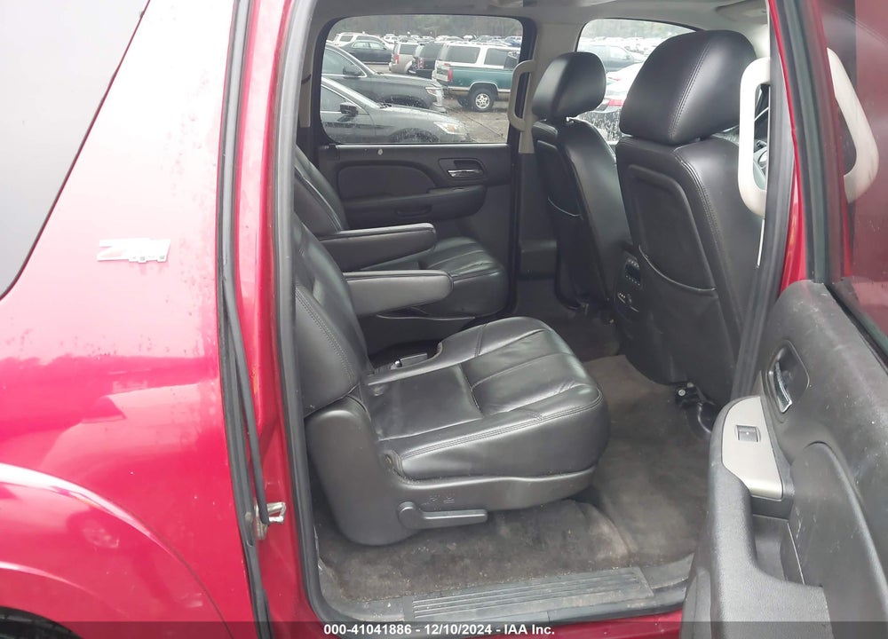2013 CHEVROLET SUBURBAN 1500 LT VIN: 1GNSKJE79DR366191