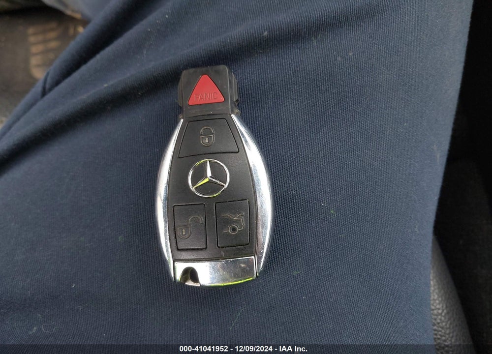 2014 MERCEDES-BENZ C VIN: WDDGF4HB9ER309128