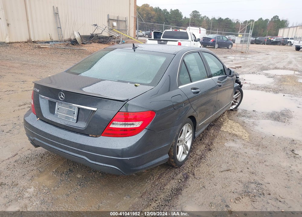 2014 MERCEDES-BENZ C VIN: WDDGF4HB9ER309128