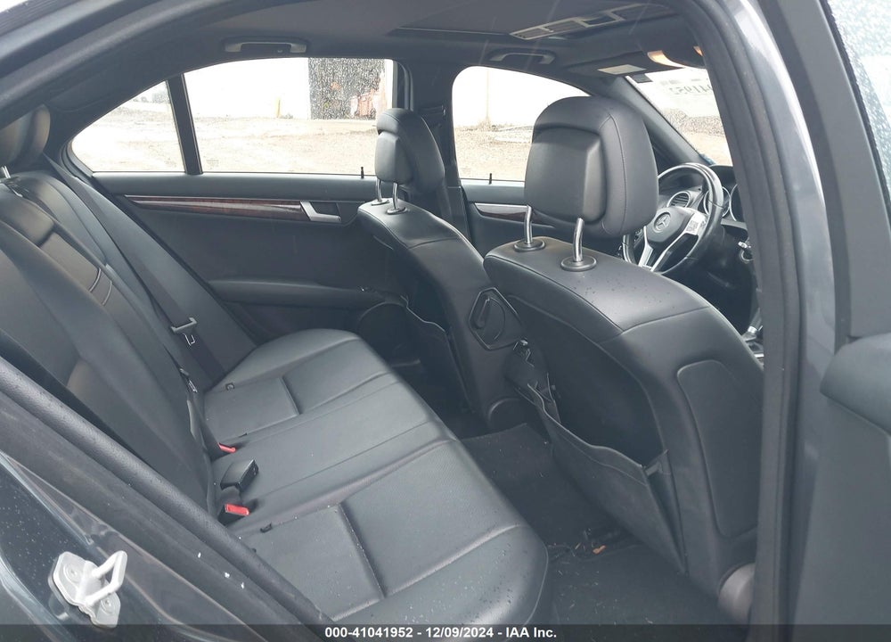 2014 MERCEDES-BENZ C VIN: WDDGF4HB9ER309128