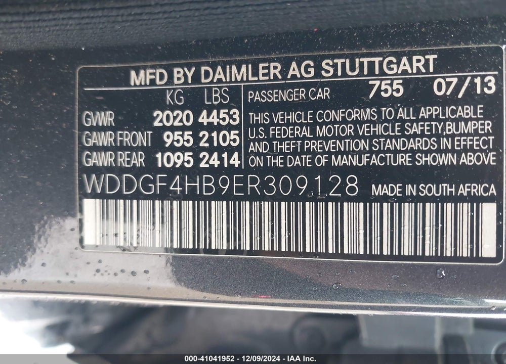 2014 MERCEDES-BENZ C VIN: WDDGF4HB9ER309128