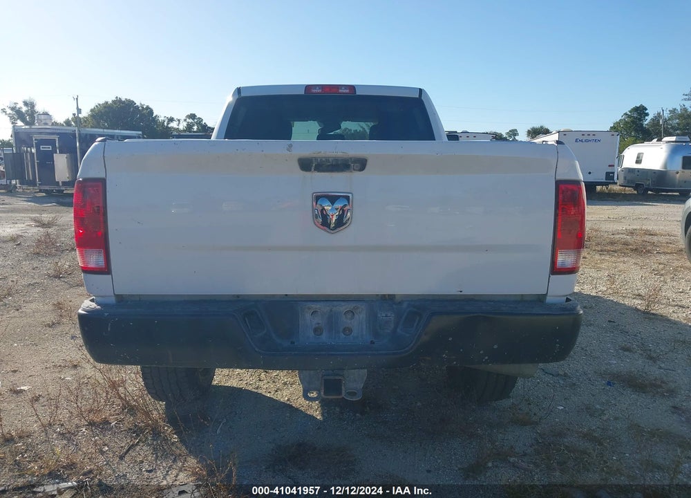 2016 RAM 3500 TRADESMAN VIN: 3C63R3CL1GG242240